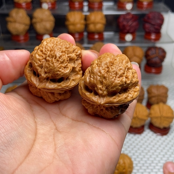 文玩核桃把件金蟾蛹35