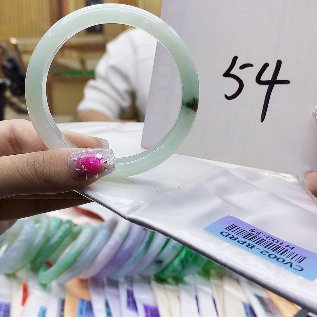 翡翠未镶嵌手镯bnn