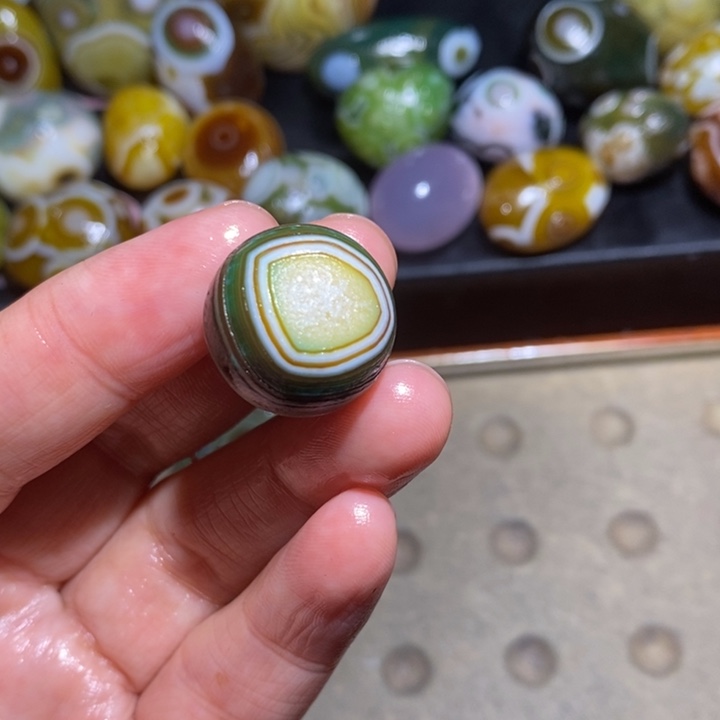 玛瑙/玉髓珠宝半成品未镶嵌梅