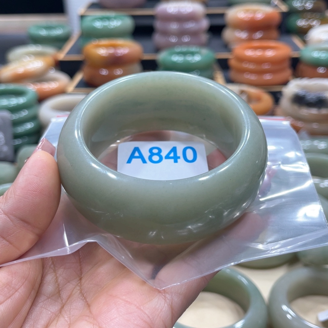石英质玉手镯合金