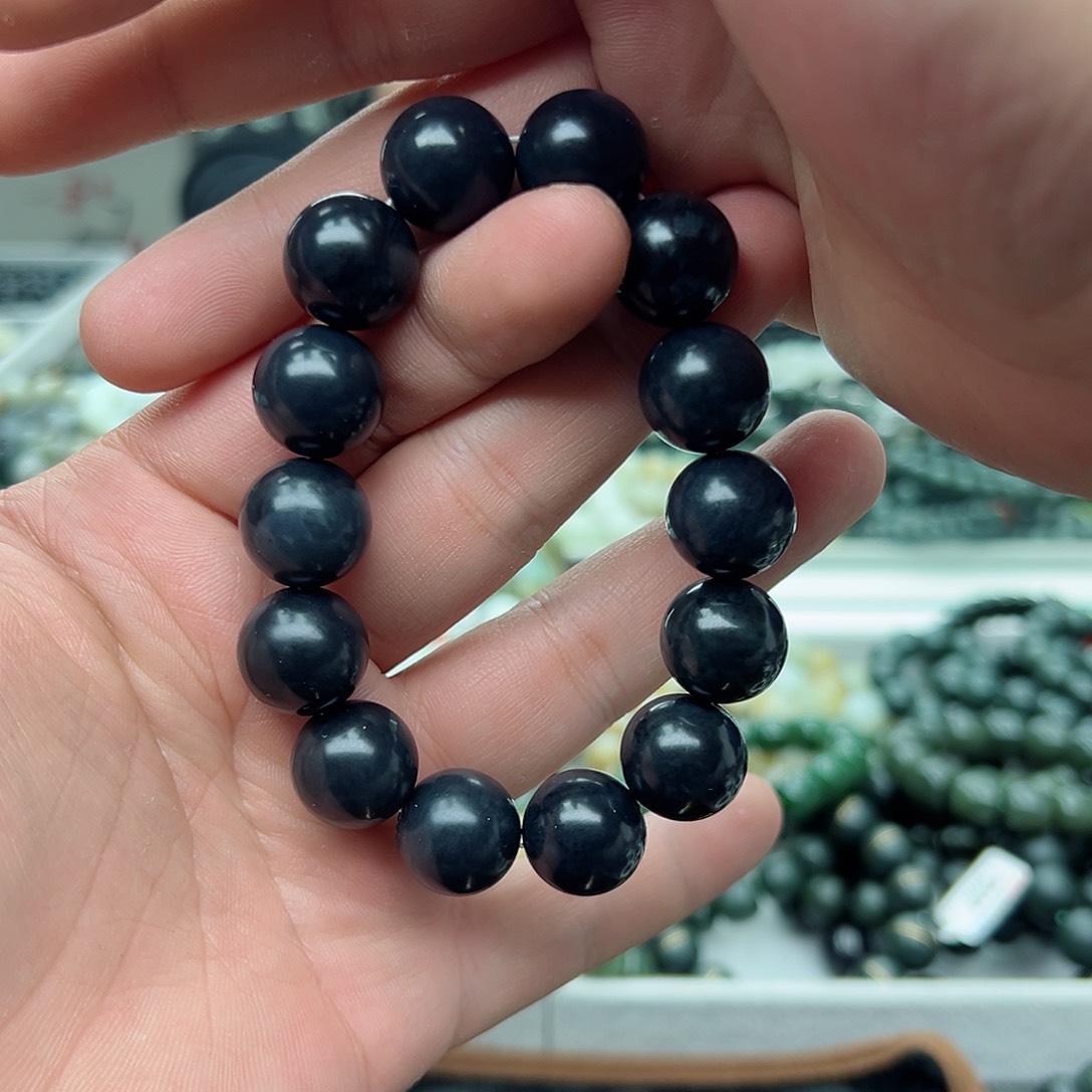 和田玉手串未镶嵌