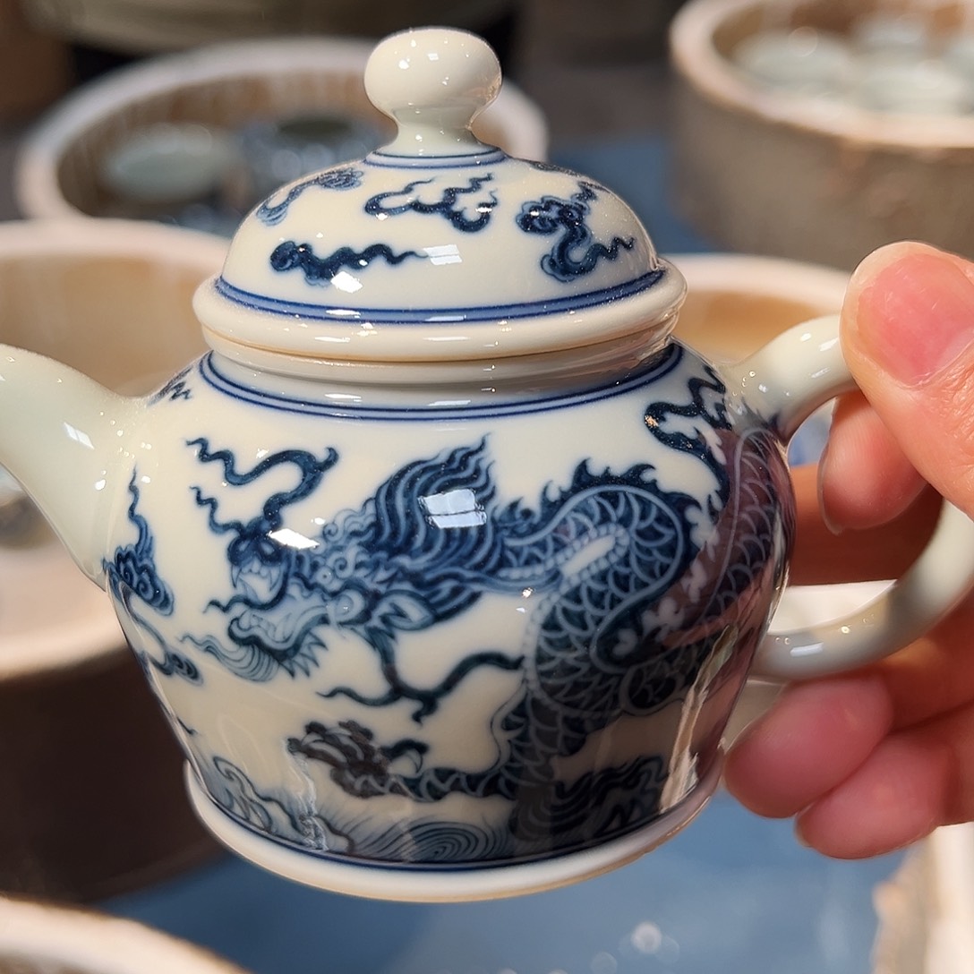 钟家窑龙纹柴窑壶