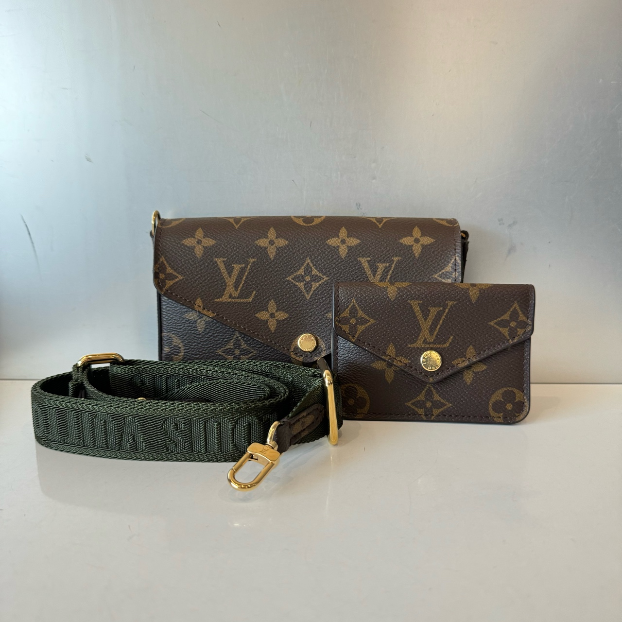 99新 LouisVuitton/路易威登 lv 新款三合一 99新
