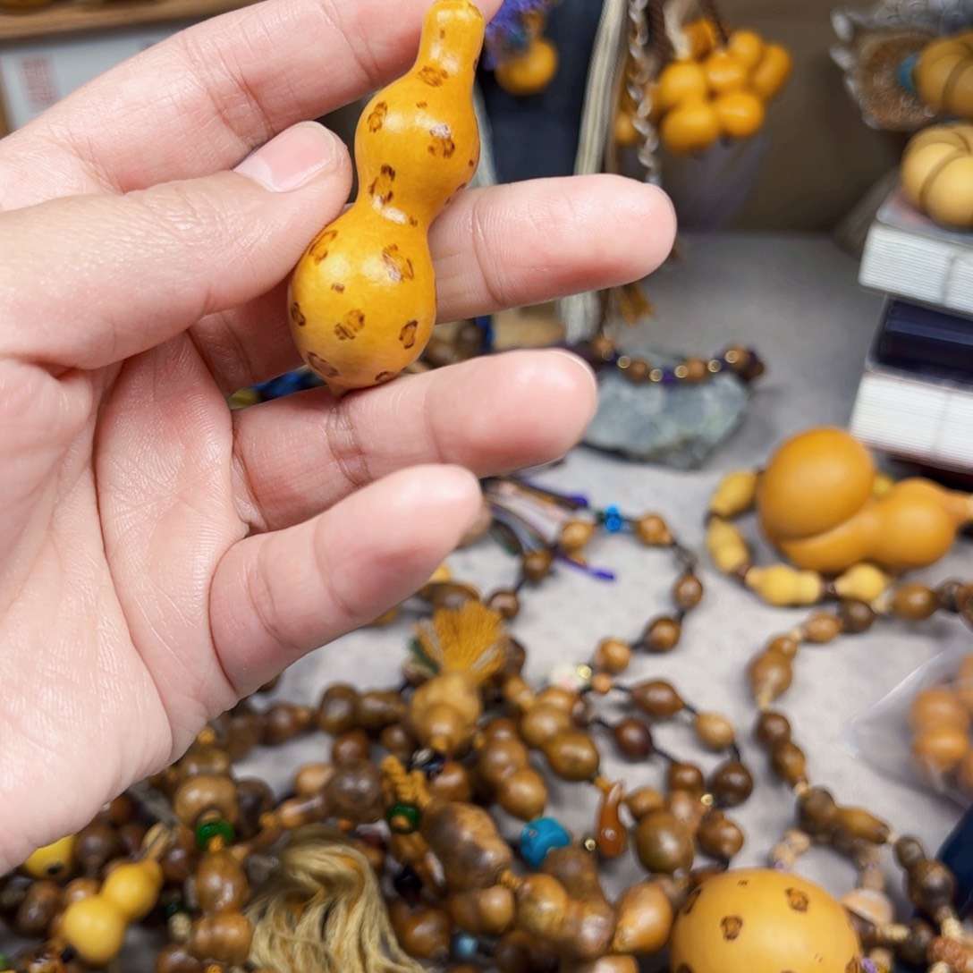 琼****葫芦手串吊坠项链