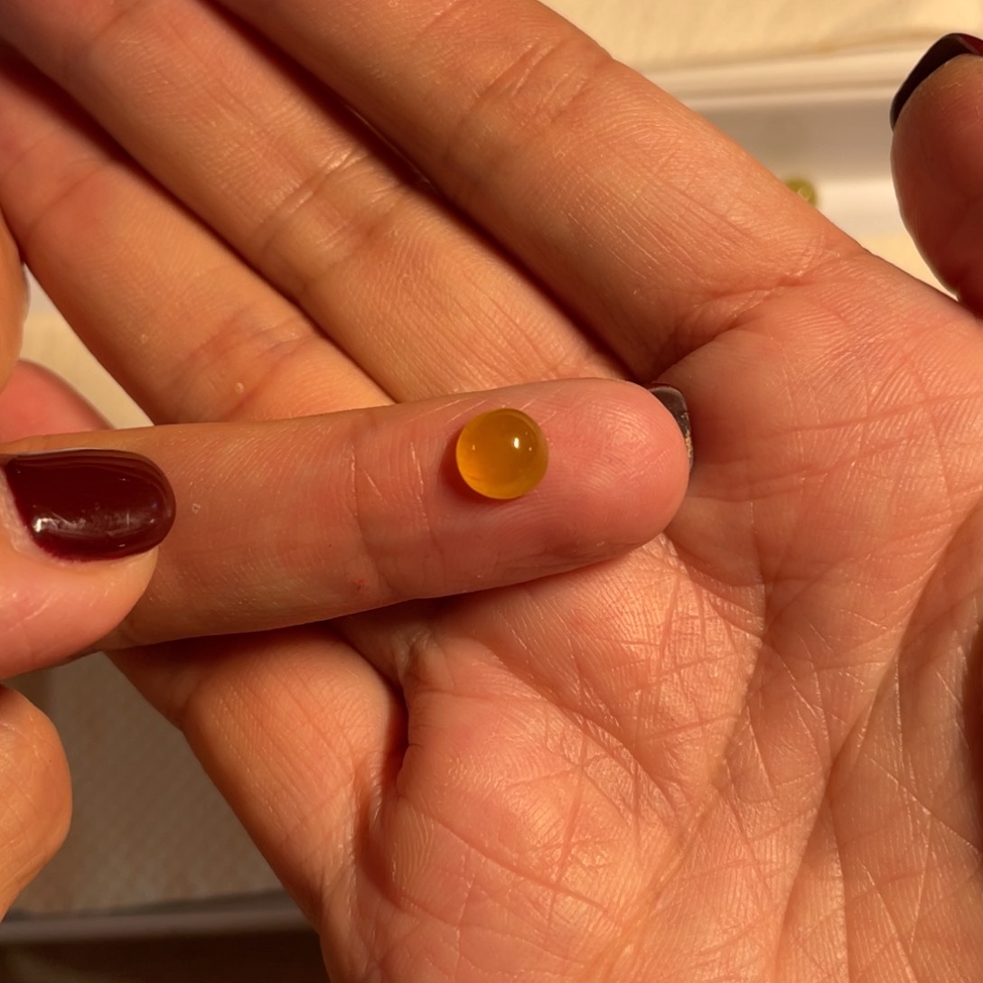 翡翠颈饰未镶嵌蛋面