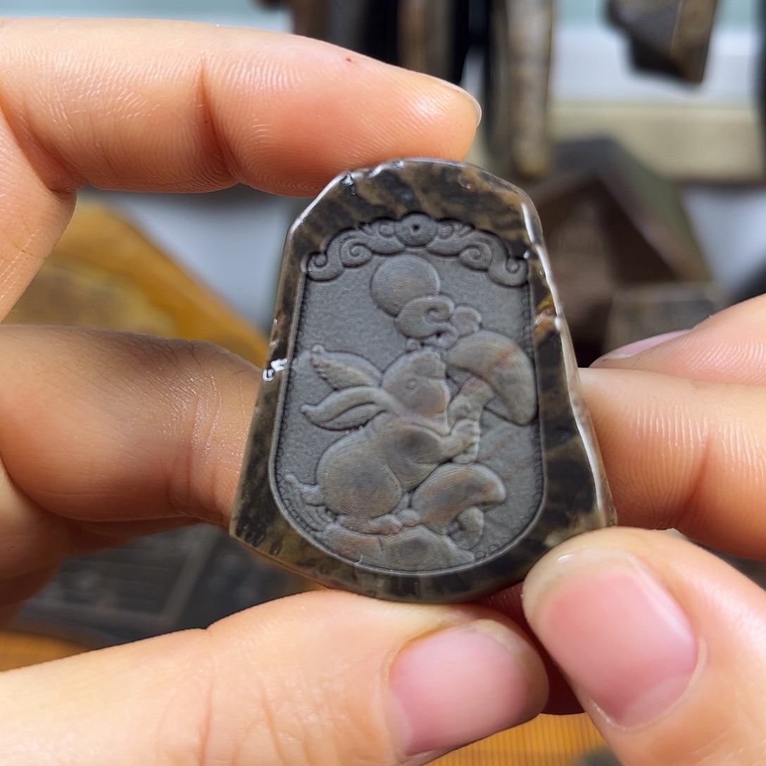 新疆戈壁石原石雕刻6