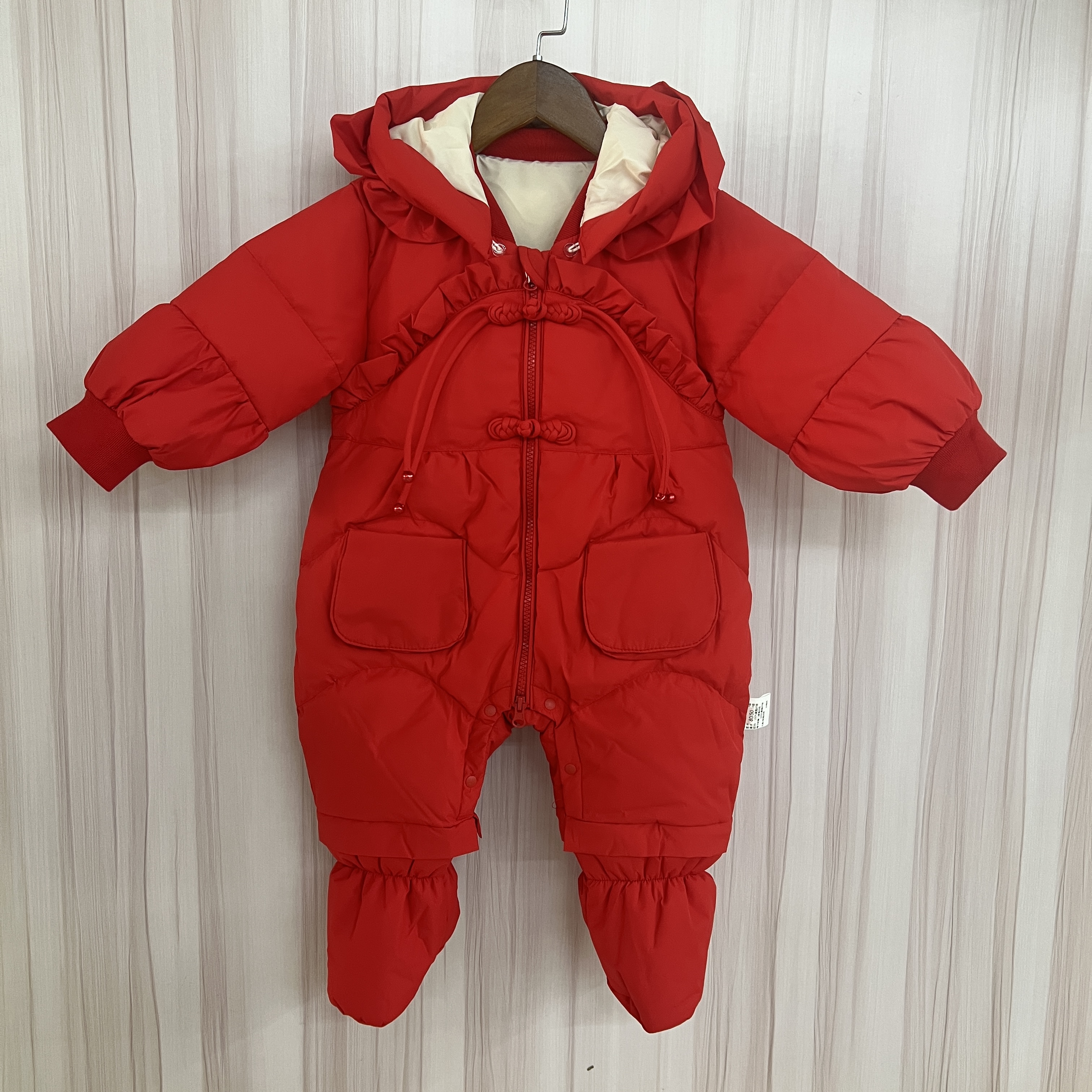 金贝贝新款羽绒加厚宝宝外出服可拆帽子包脚