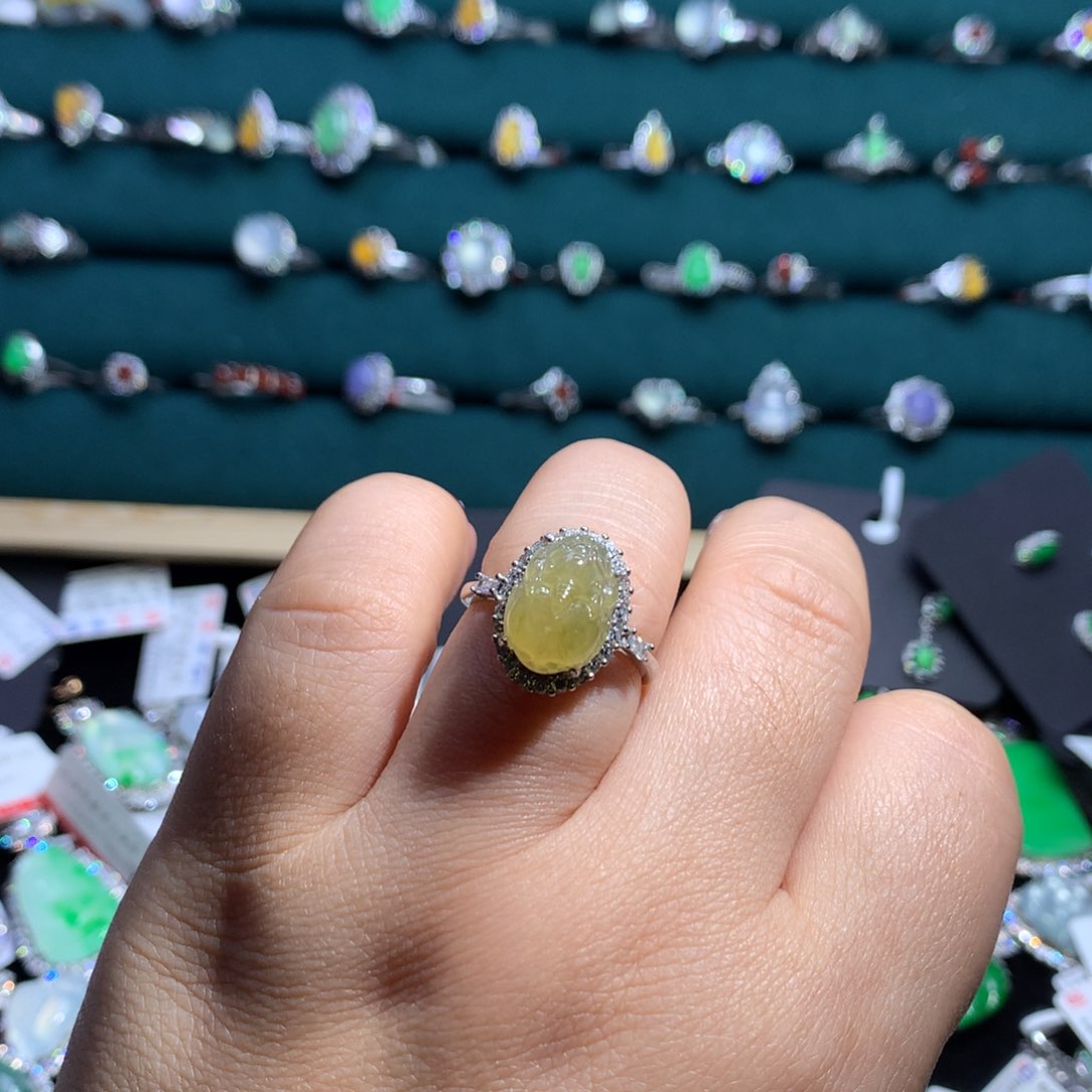 翡翠戒指银S925镶嵌郭*天然翡翠