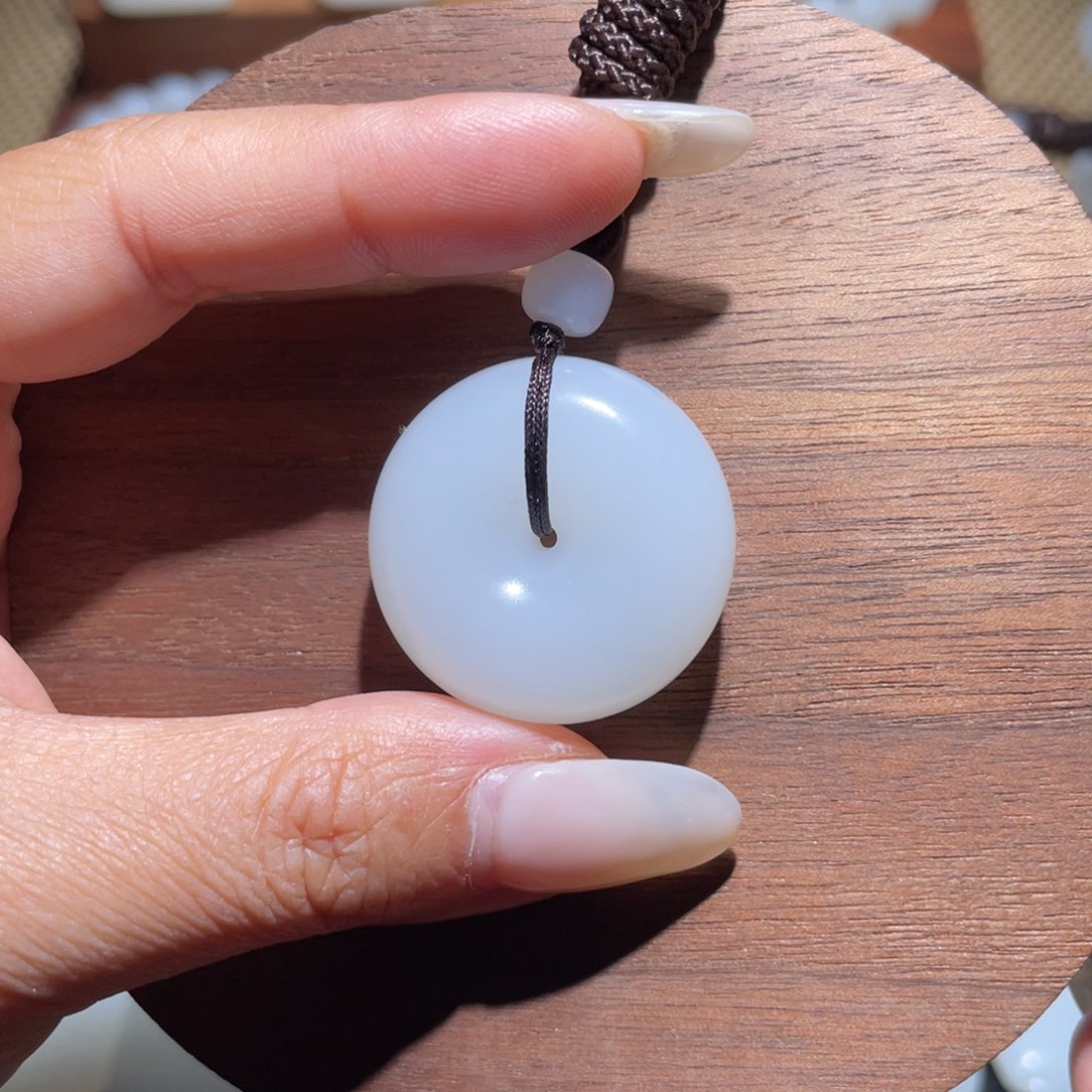 未镶嵌手链和田玉卡30