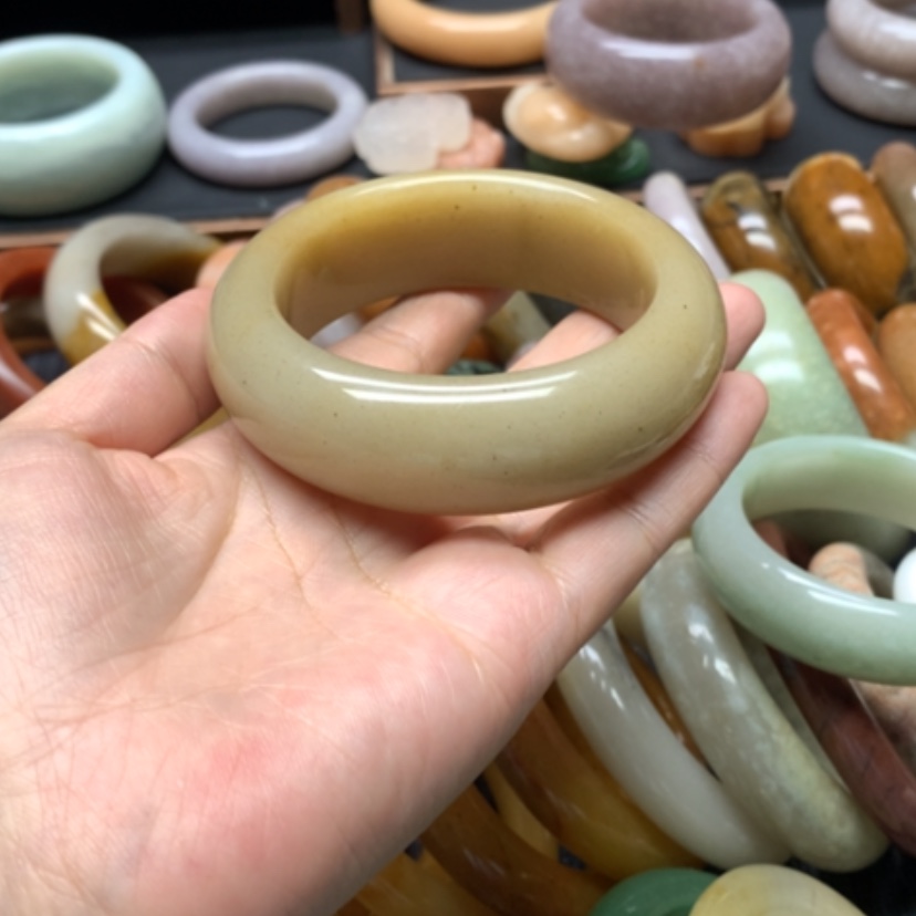 【闪购商品】石英质玉手镯未镶嵌新***儿57.7