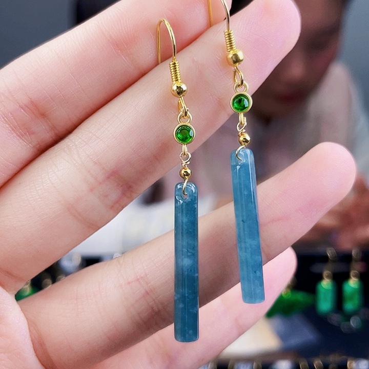 翡翠耳饰未镶嵌饰品