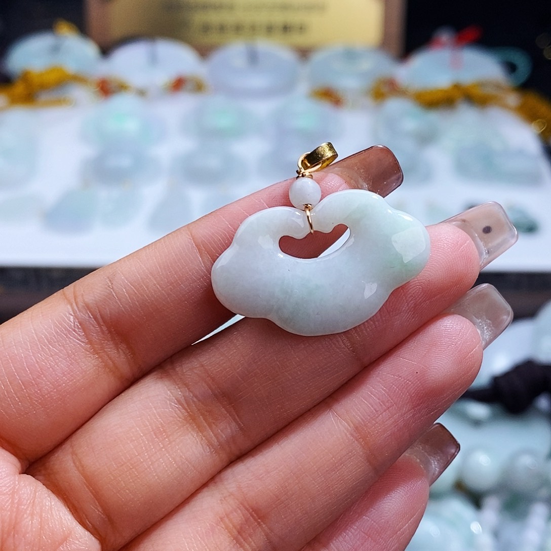 翡翠未镶嵌毛衣链9106