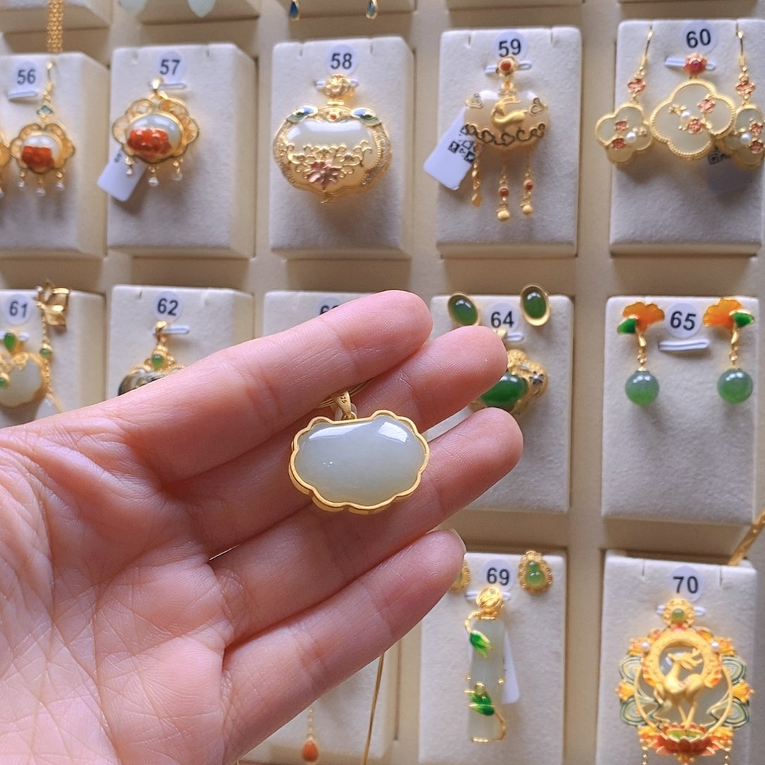 和田玉颈饰银S925镶嵌