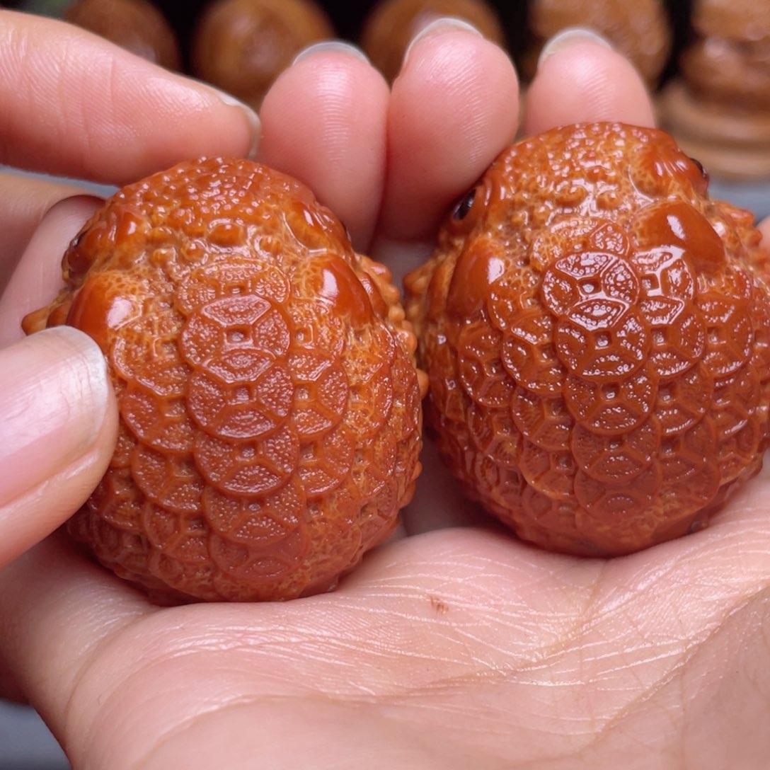 吊坠橄榄核金币金蟾手球3.7