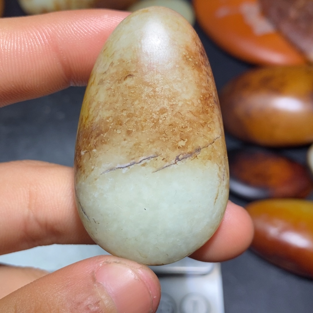 和田玉未镶嵌珠宝奇石