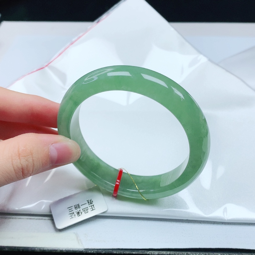 【闪购商品】翡翠未镶嵌手镯?*鱼天然缅甸a货手镯53
