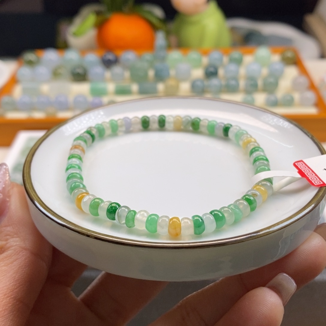 翡翠散珠天然翡翠手串4+，瑕疵处理差评慎拍