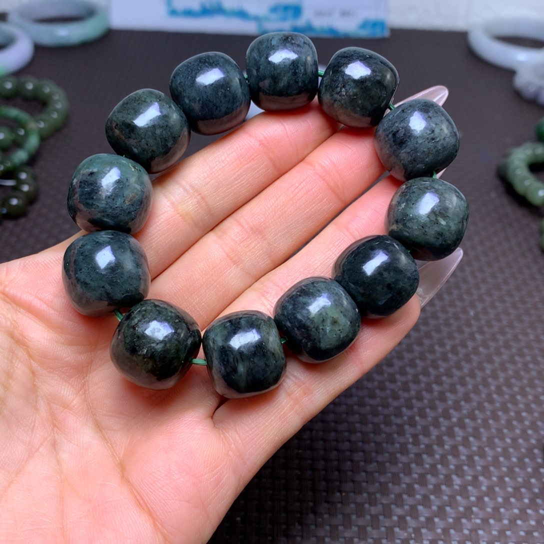 未镶嵌手串和田玉卡18