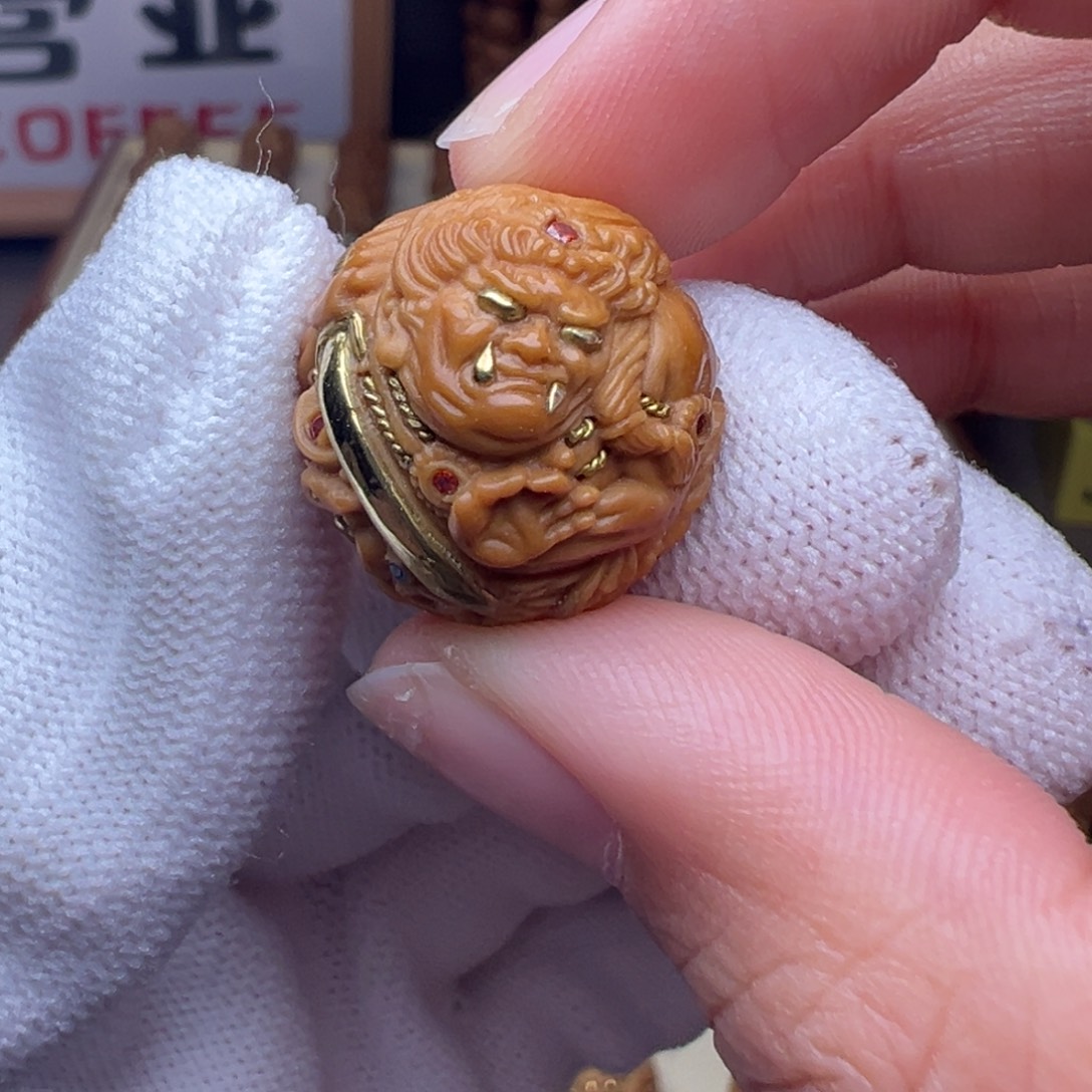 把件猴头核桃镶嵌款靠山全品有正常封口线