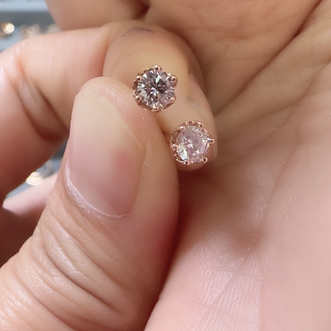 18K金耳饰多样性发货