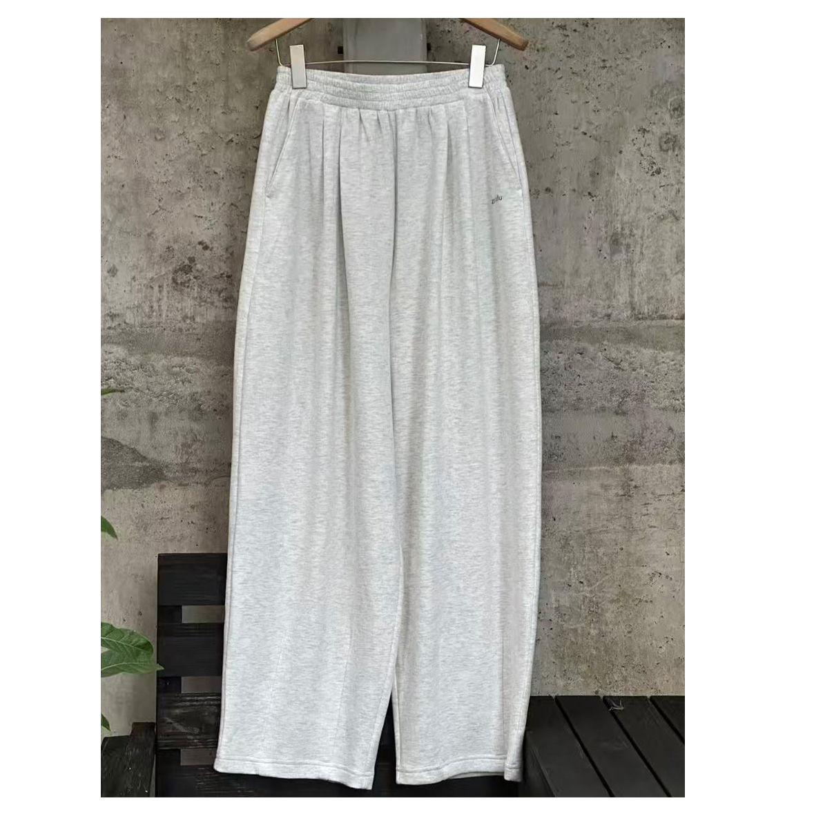 【舒服】Luluzou空气棉松紧腰褶皱卫裤11818（ZLL）