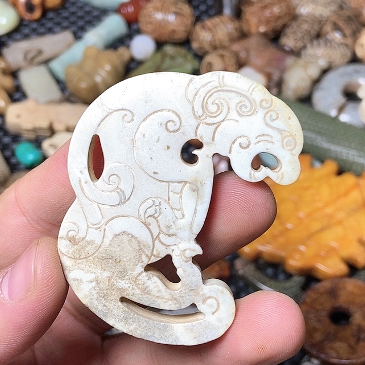 和田玉未镶嵌颈饰31