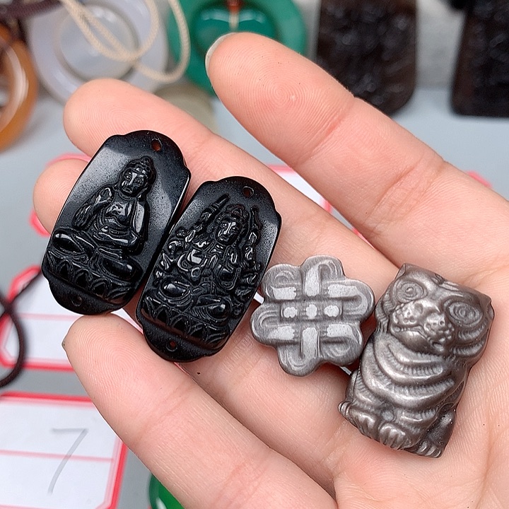 天****黑曜岩未镶嵌颈饰