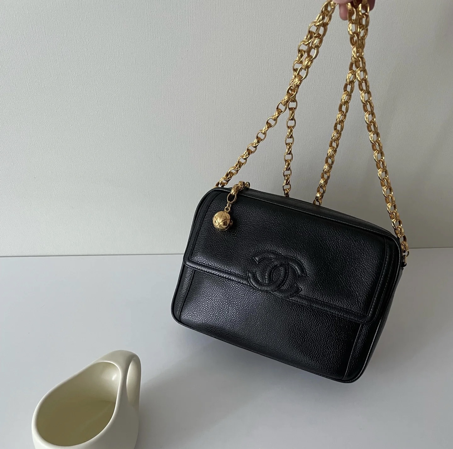 95新 Chanel/香奈儿 香奈儿黑金鱼子酱金球斜挎包