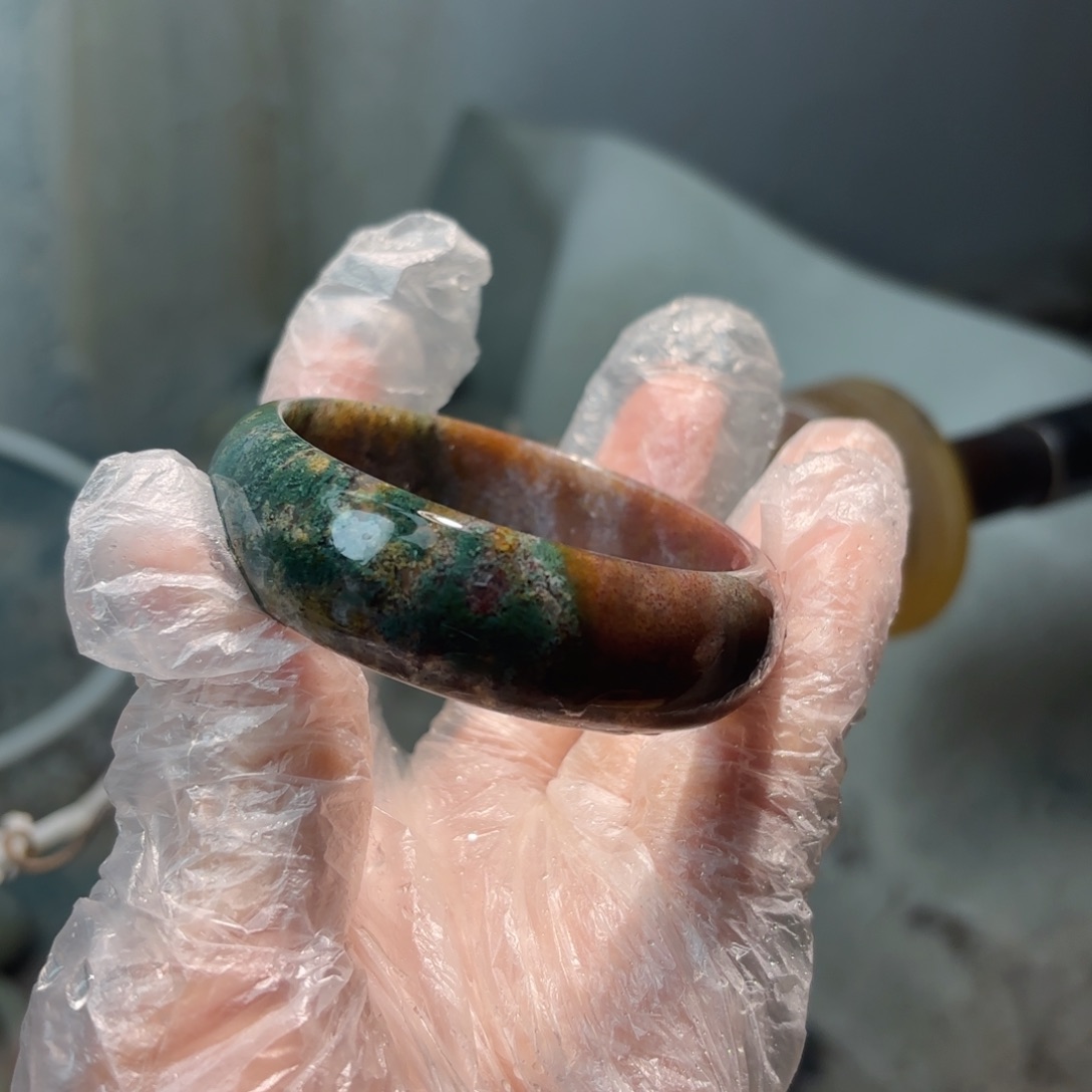 辞***。玛瑙/玉髓未镶嵌手镯