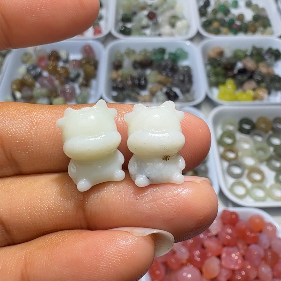 和田玉未镶嵌珠宝奇石