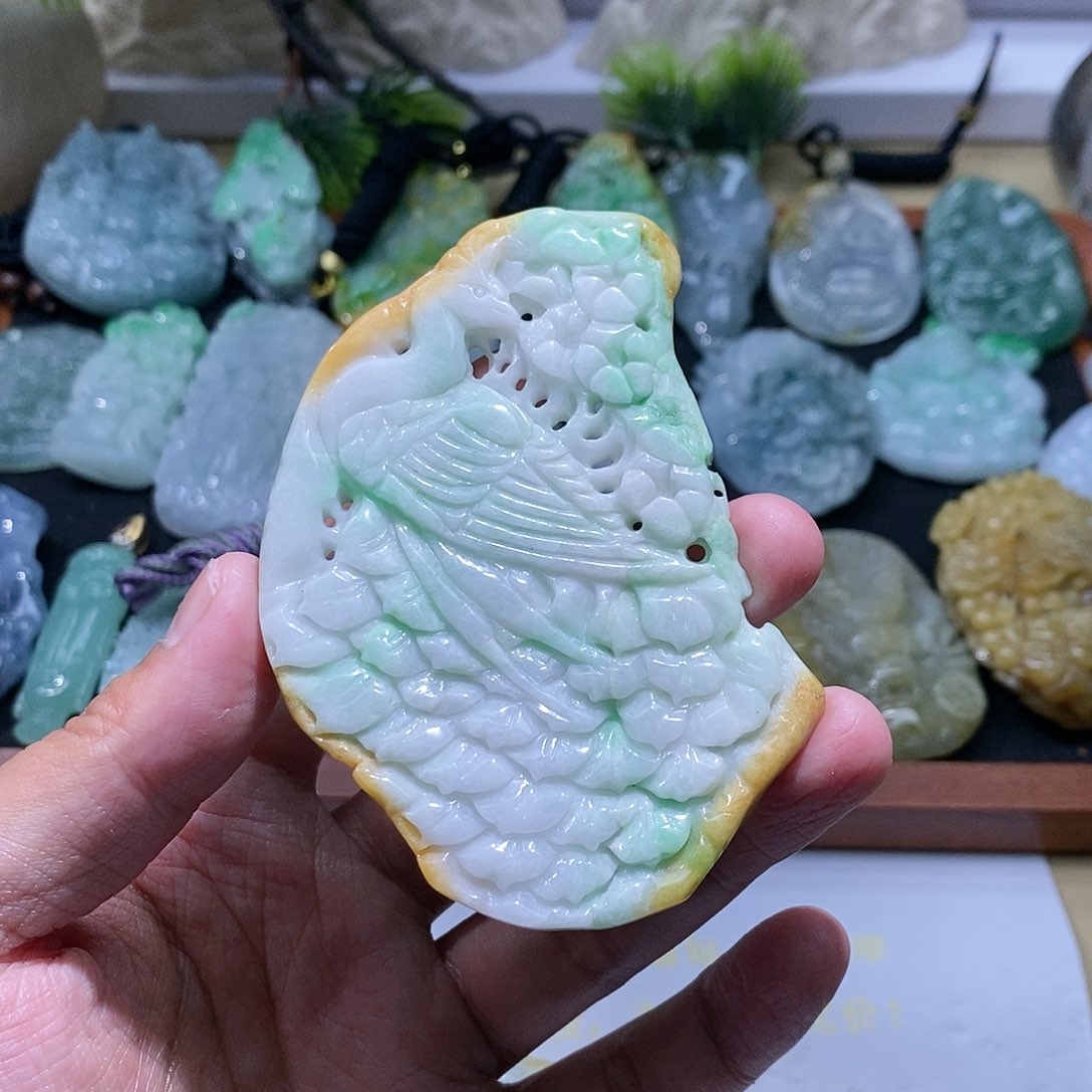 【闪购商品】翡翠颈饰未镶嵌凤凰