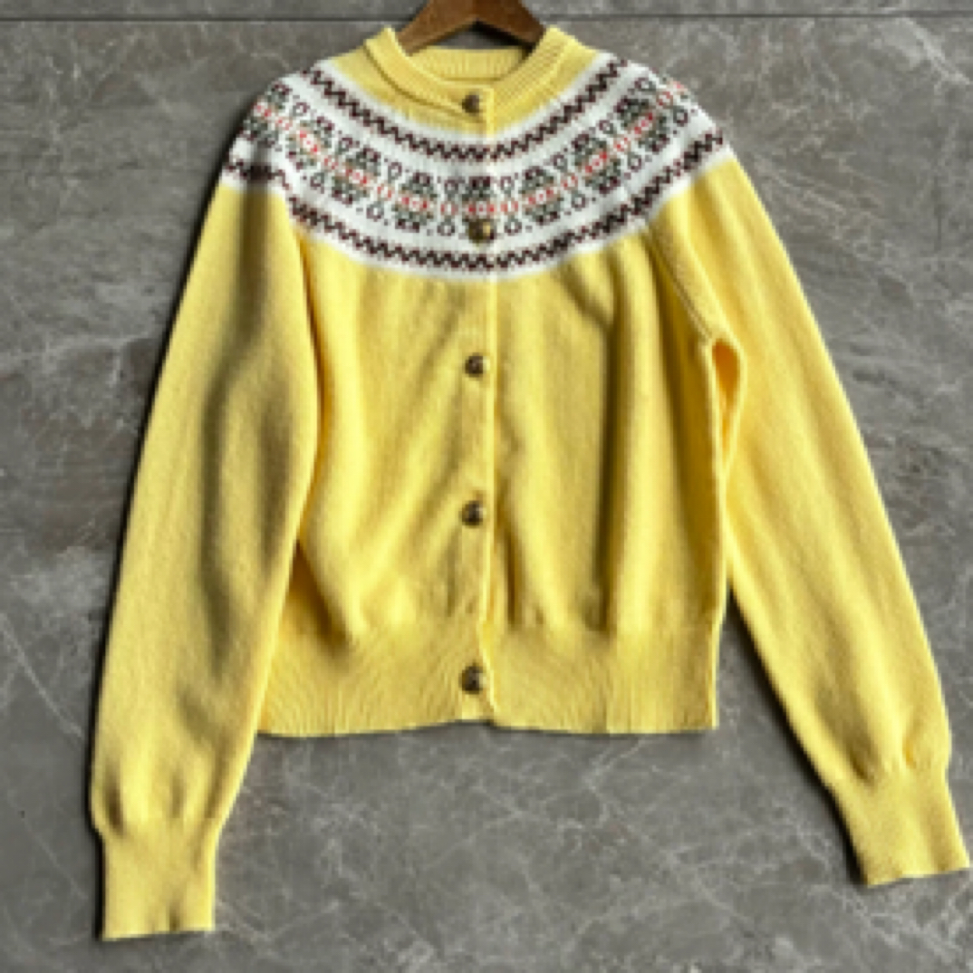 经典针织圆领开衫