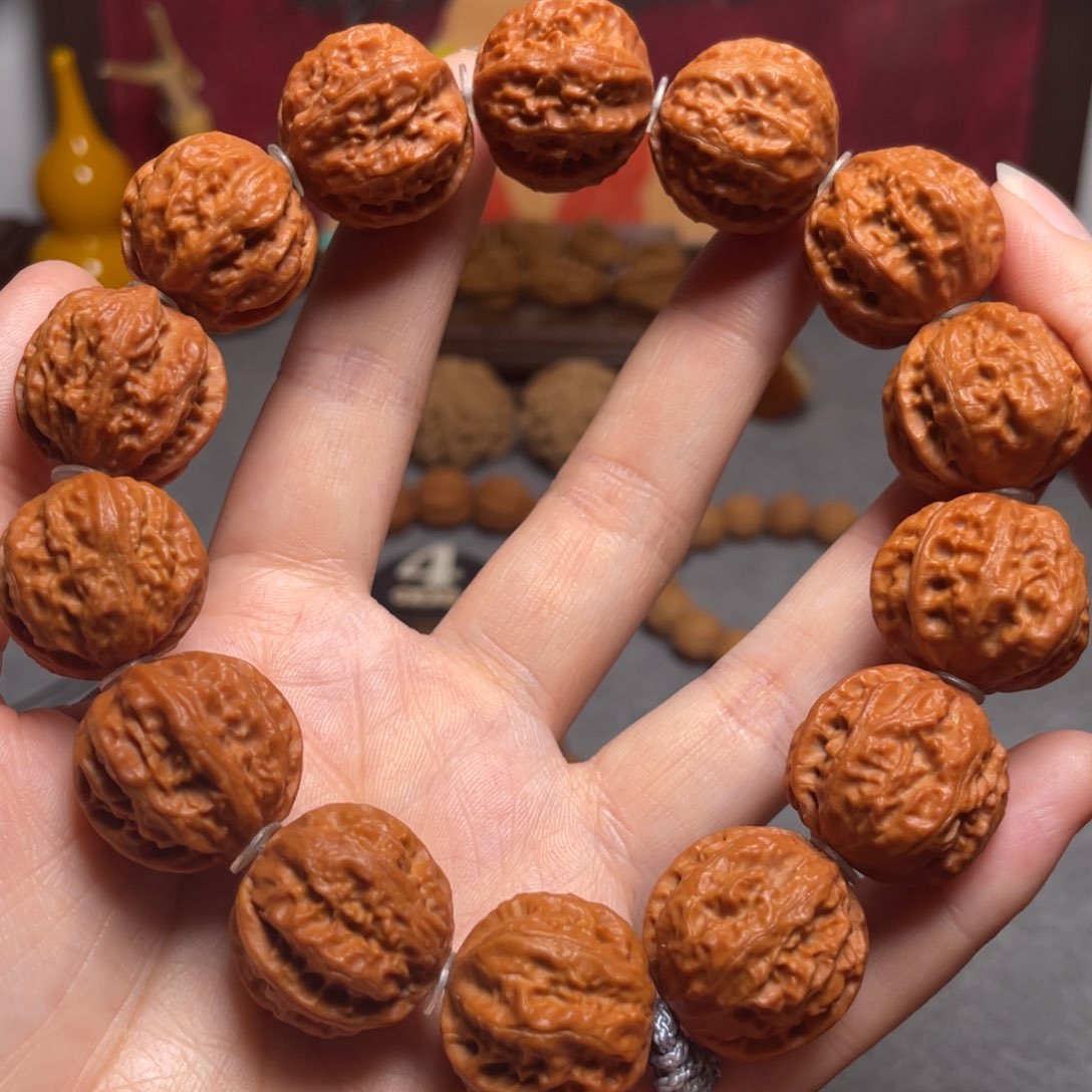 核桃粗筋龙脊红皮手持88