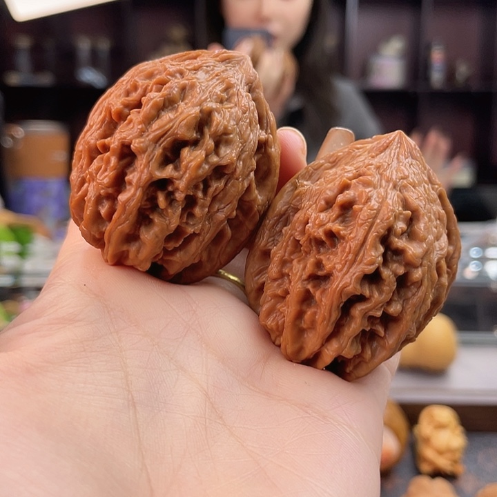 把件文玩核桃大沽石