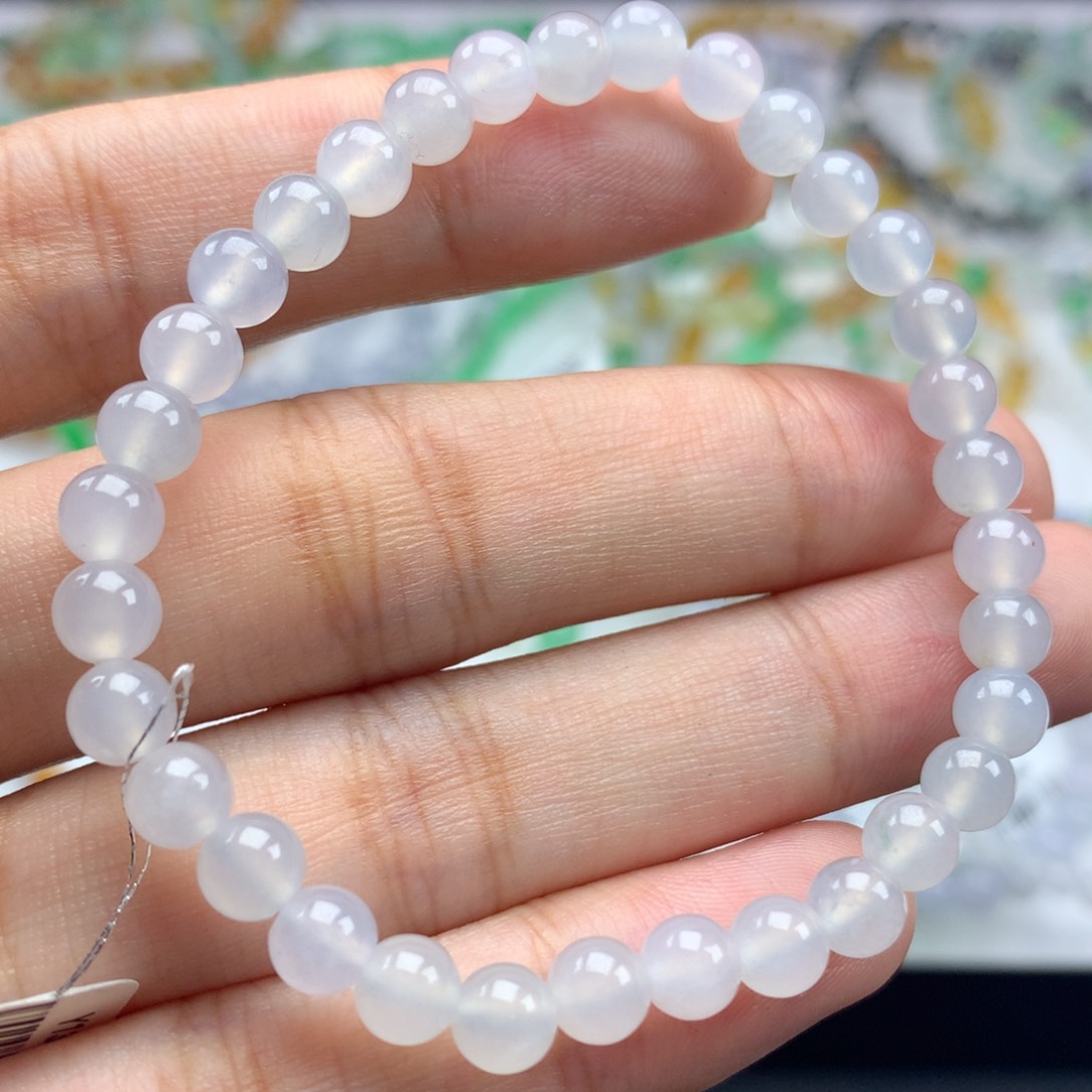 翡翠手链未镶嵌卡