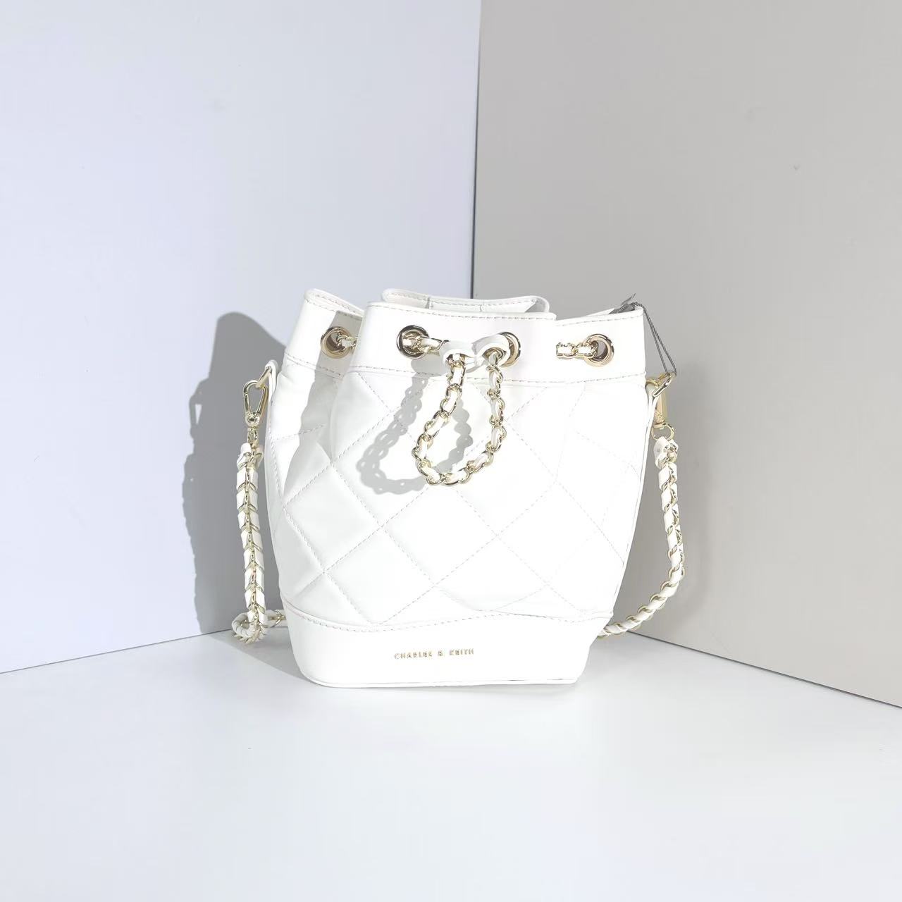 （微瑕，不退换）CHARLES&KEITH 10782164白色M女士单肩手提包-杨灬