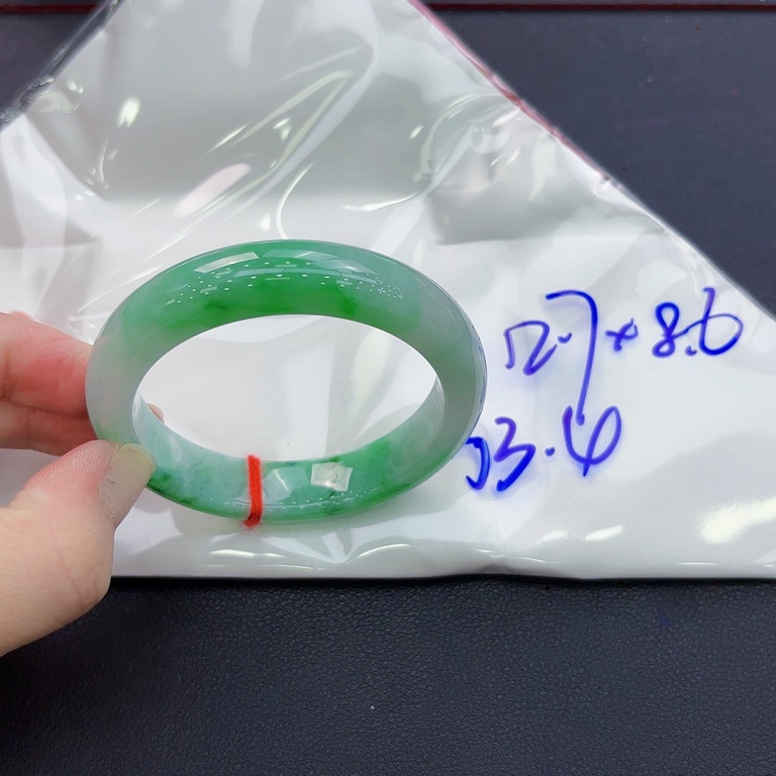 翡翠手镯未镶嵌精品•圈口53.54