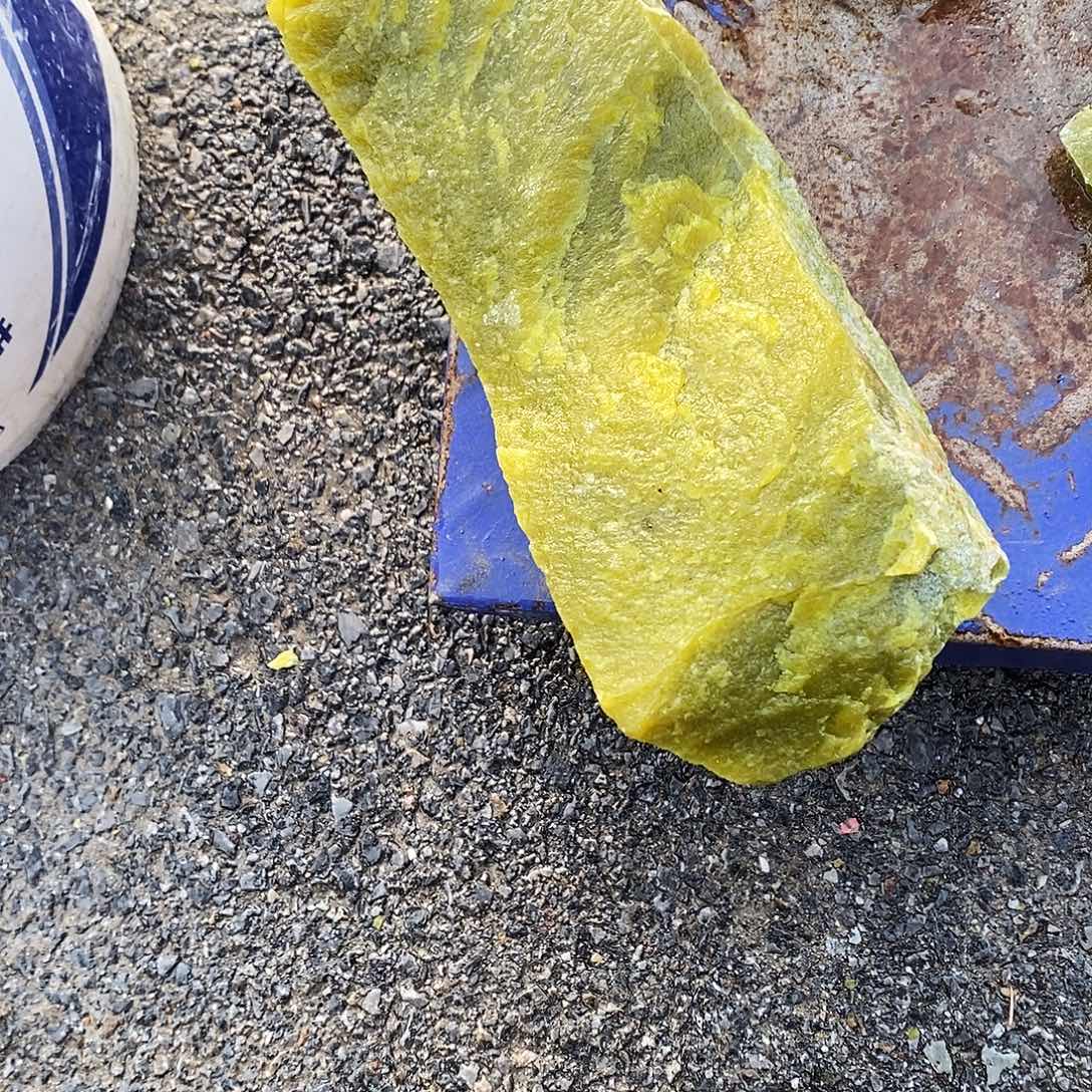 石***缘岫玉未镶嵌岫玉原石奇石摆件