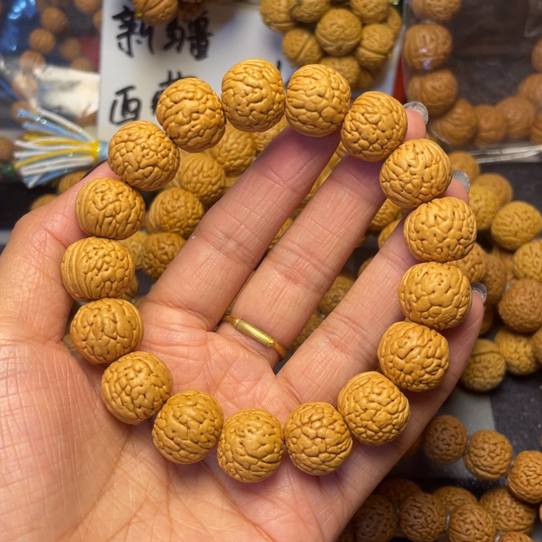 手串桃核6*716.8铁扇手串