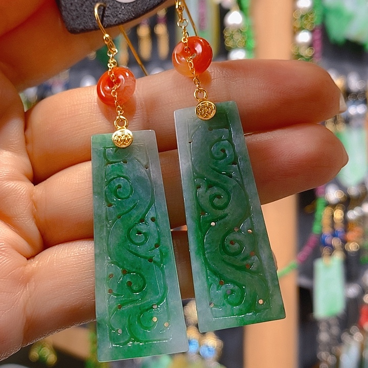 博***彤翡翠未镶嵌耳饰翡翠