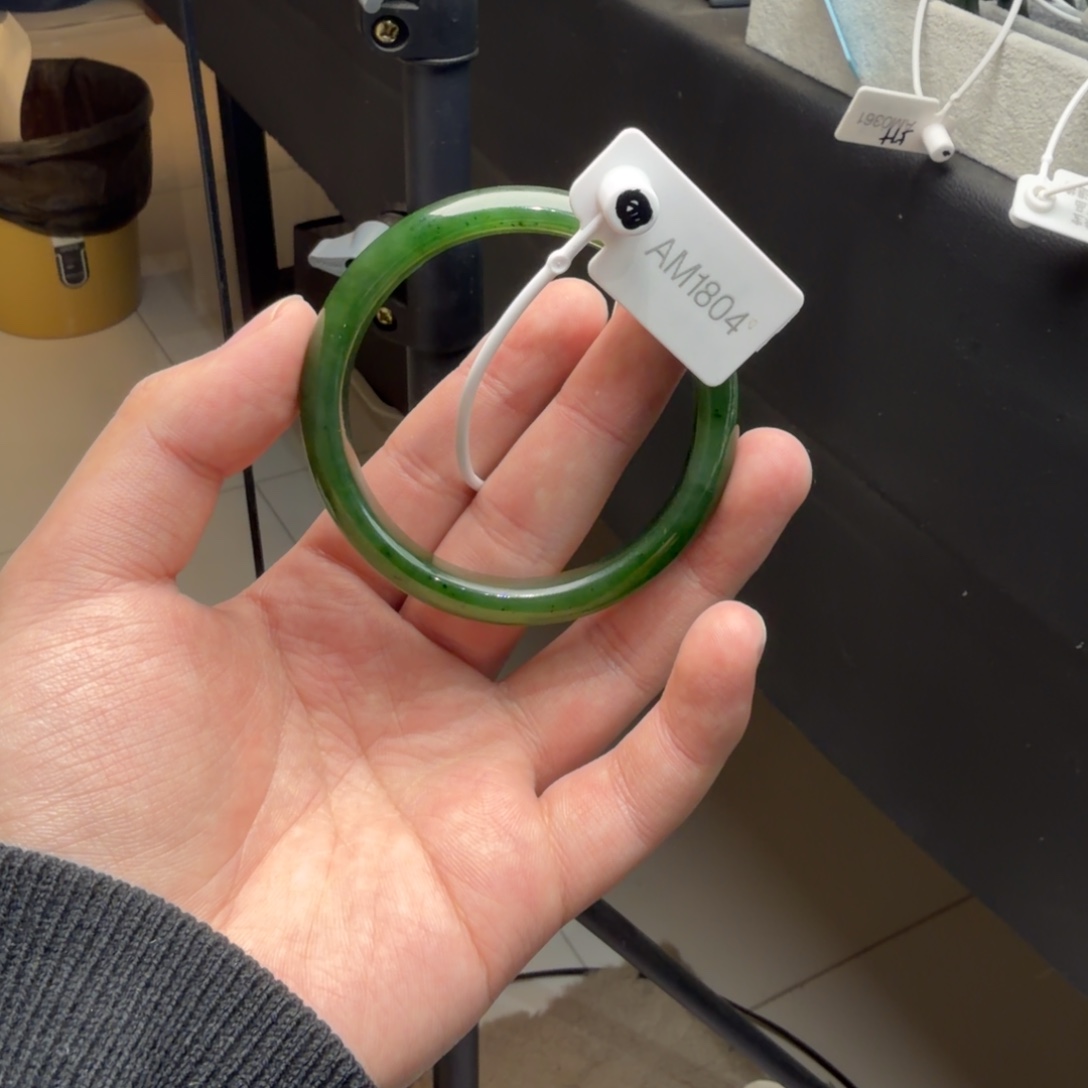 和田玉（碧玉）未镶嵌手镯