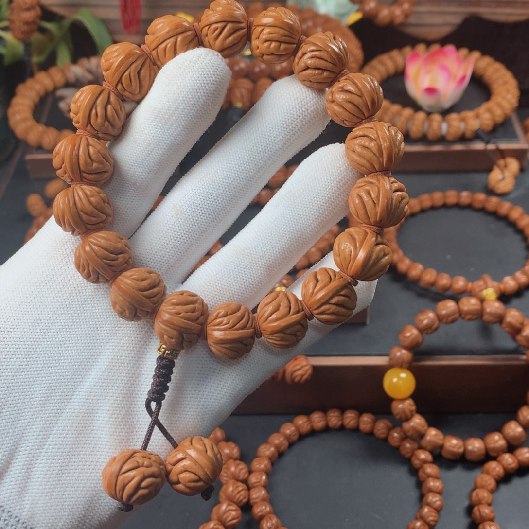 桃核吊坠16祥云手持