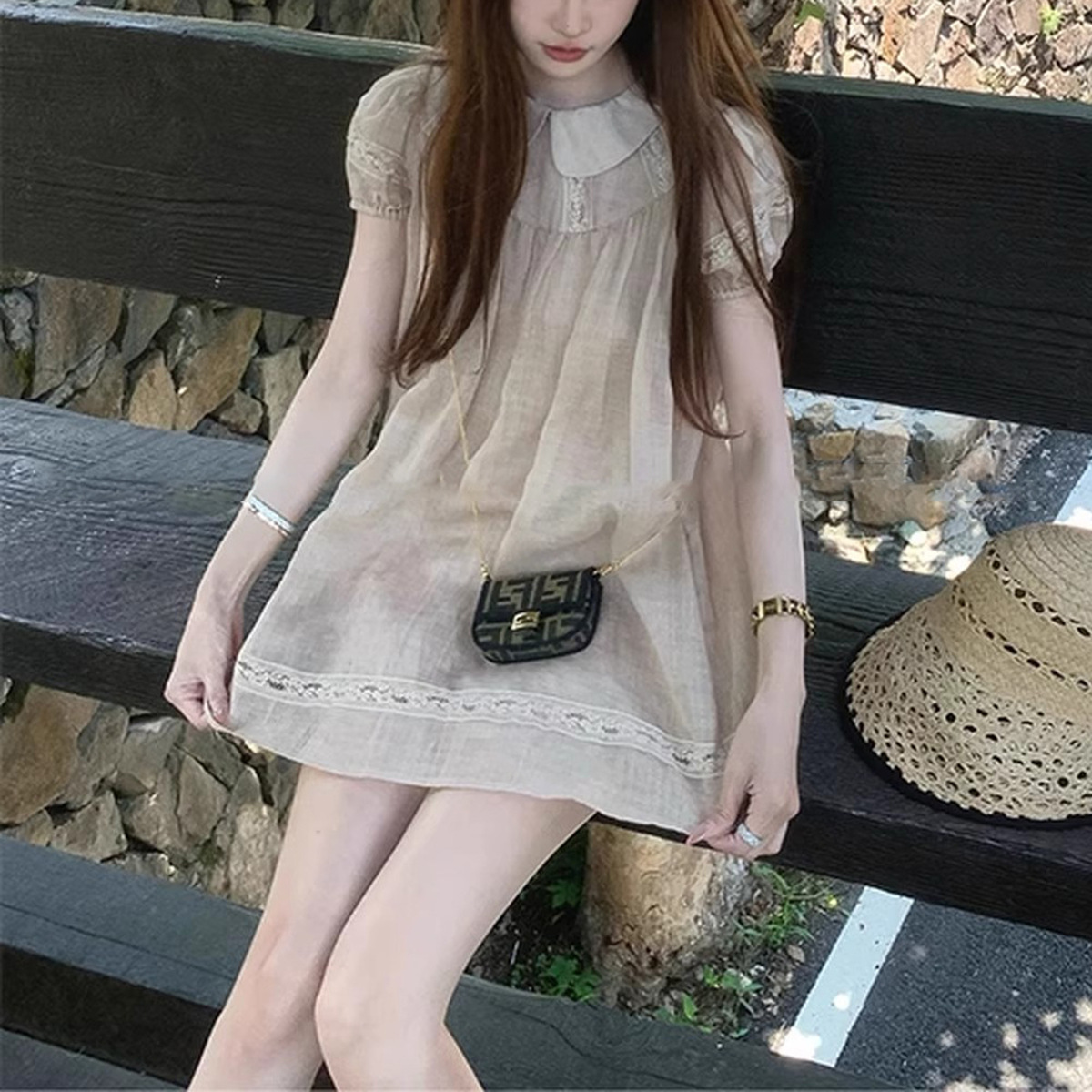 去茶山 茶歇纯亚麻娃娃领蕾丝连衣裙减龄显瘦宽松甜美短裙 A26930