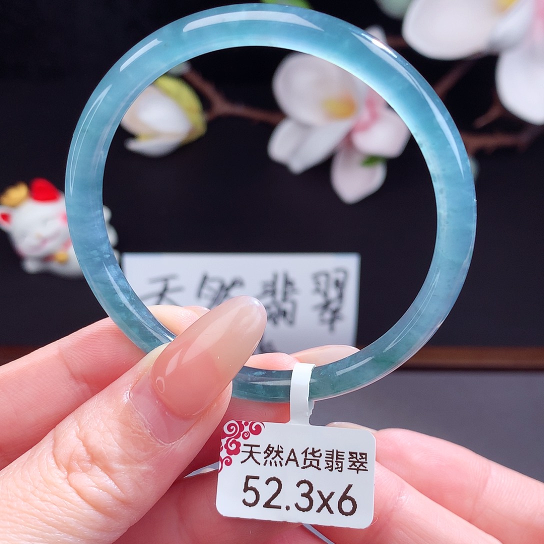 翡翠手镯（圆镯）未镶嵌