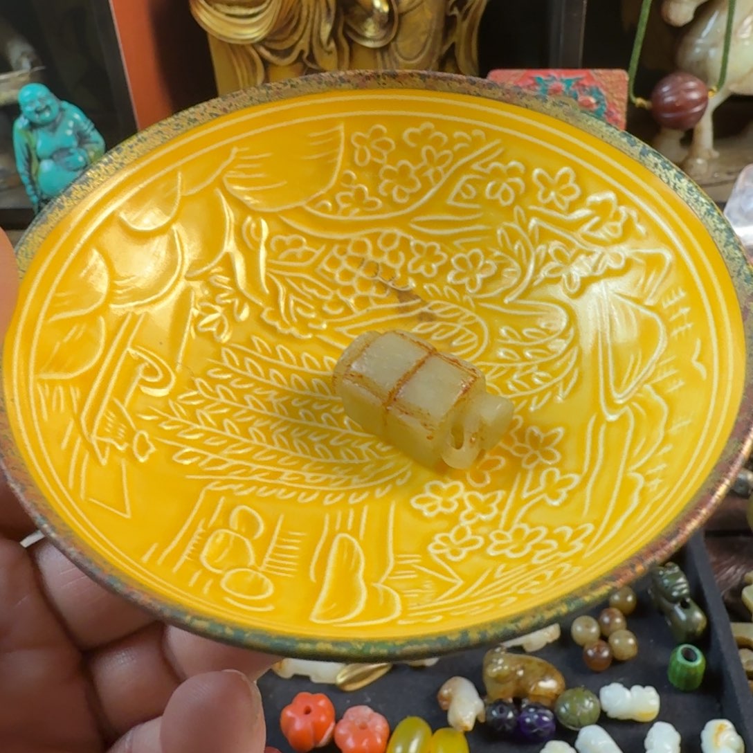 瓷片富甲天下之人的故事是什么样子呢