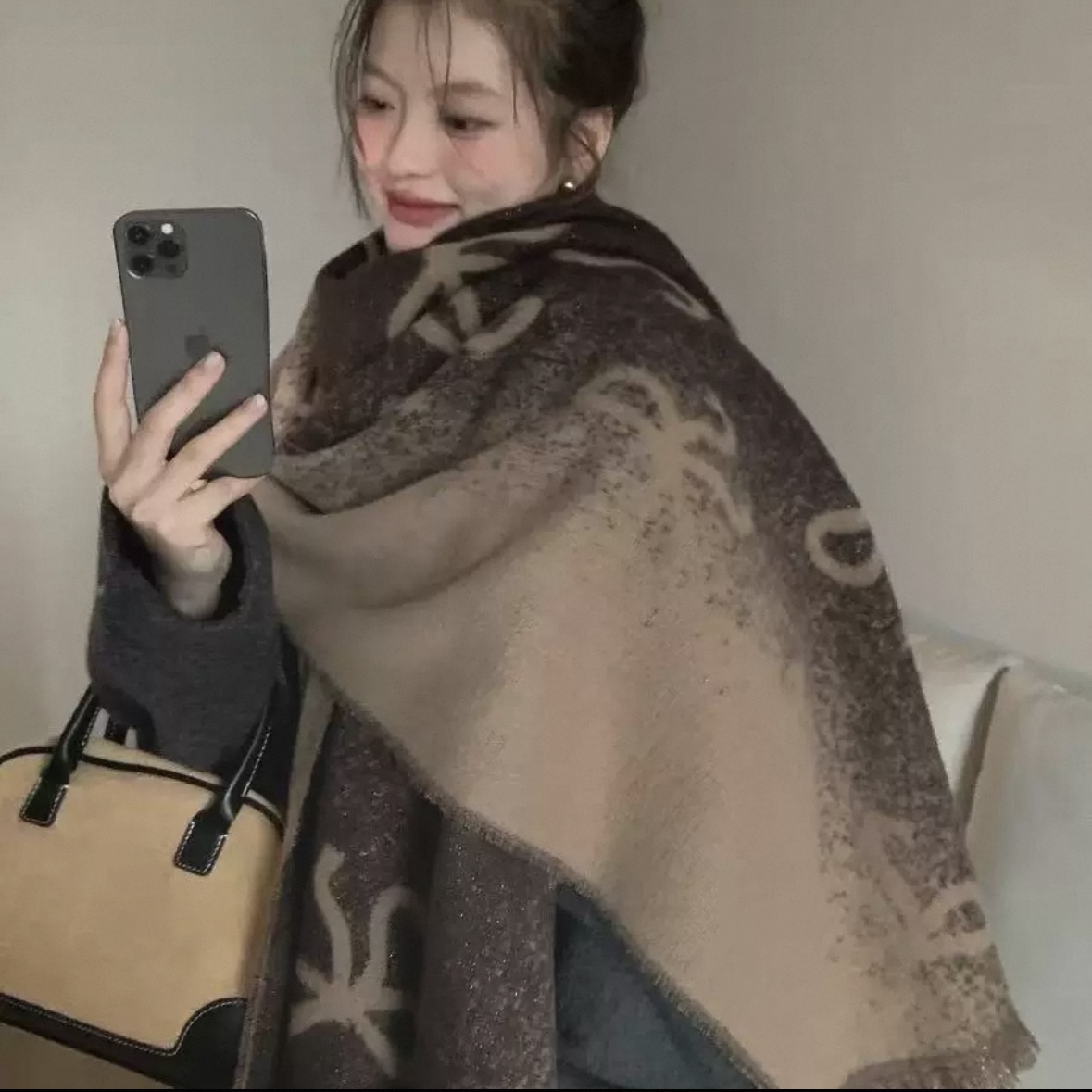 2025加厚秋冬高级感针织围巾蝴蝶结女护颈围脖保暖披肩斗篷