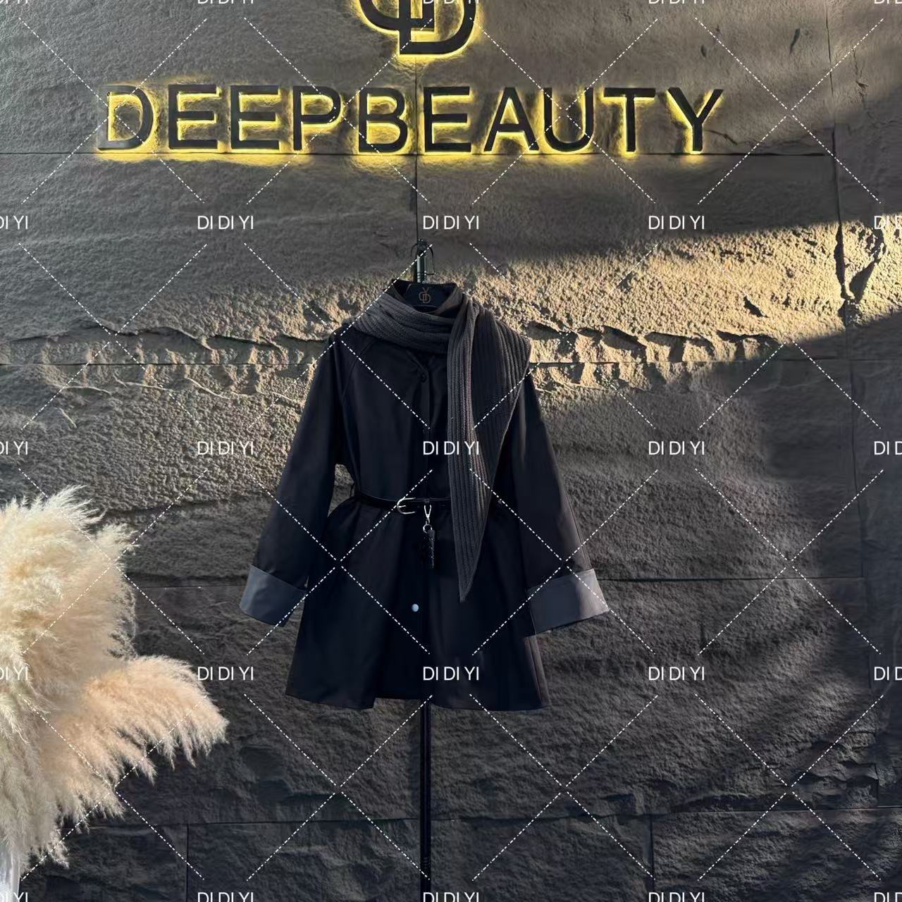 大码设计—宽松型秋款黑色外套设计皮扣收腰显瘦百搭25-049