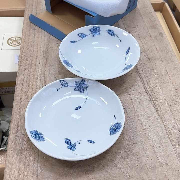 瓷片噗哈哈哈哈哈哈哈哈哈哈我笑