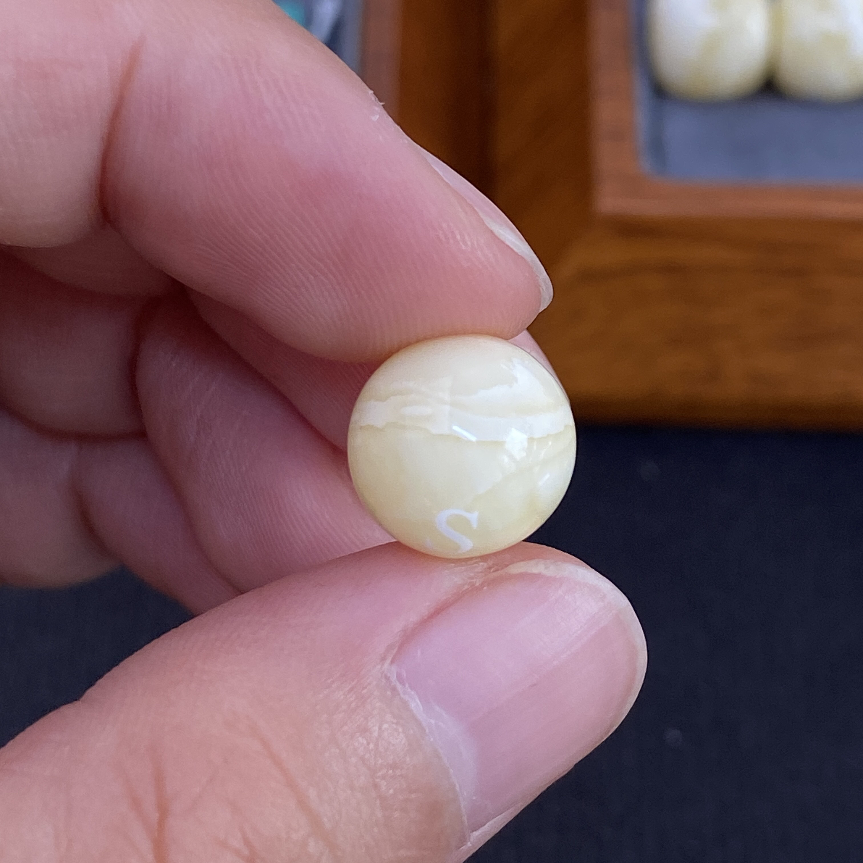 11.2mm天然原矿俄料白花蜜蜡圆珠猴头百香星月手串文玩配饰单珠
