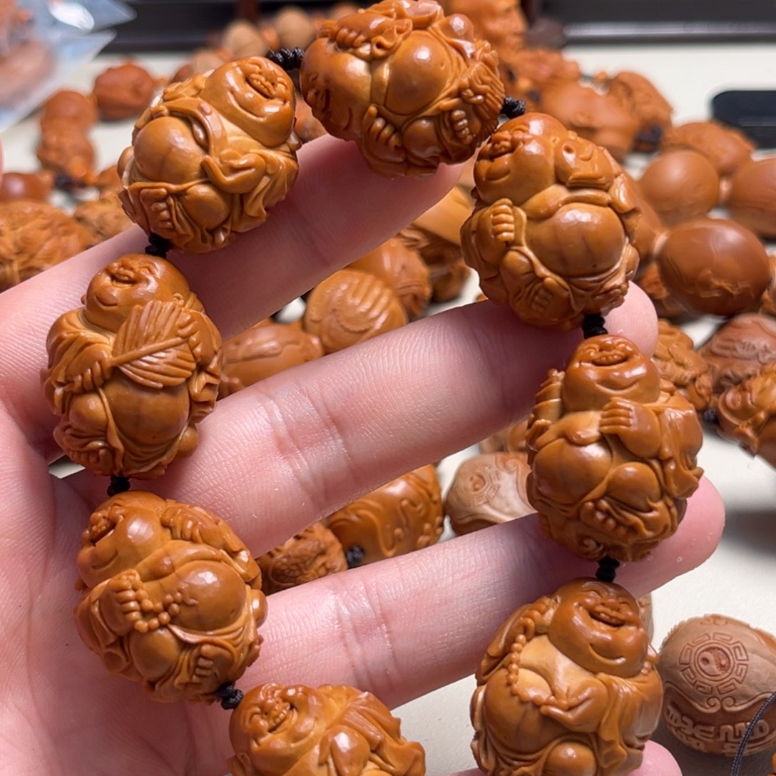 橄榄核吊坠天**一整身弥勒